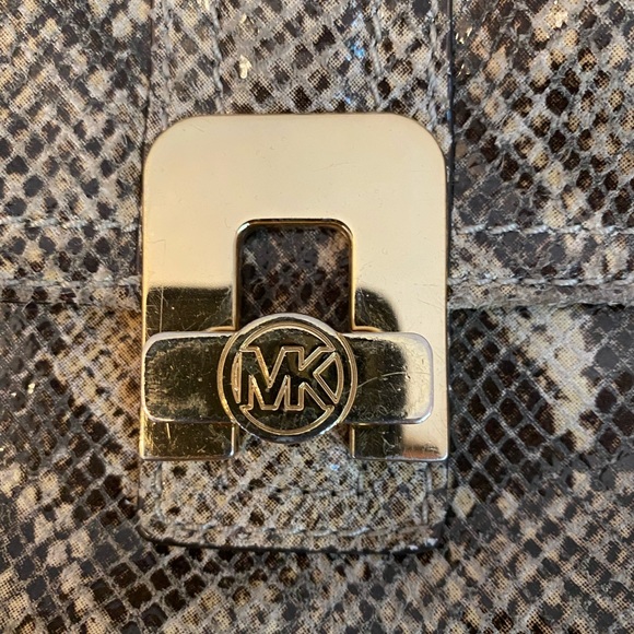 Michael Kors snake print purse - Picture 4 of 5